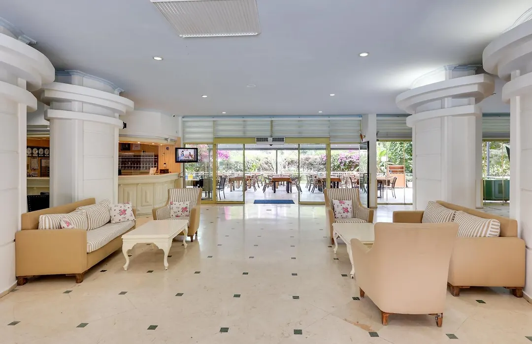 Grand Hotel Faros-1