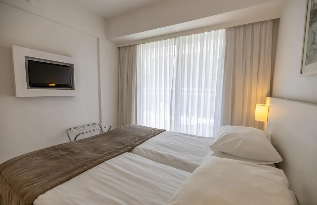 The Beachfront Hotel Adult Only 16 Plus-1