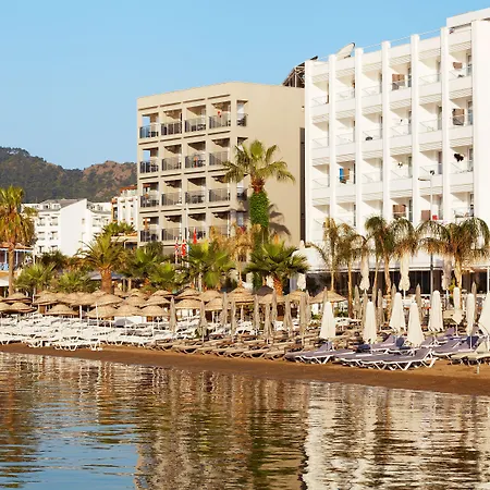 The Beachfront Hotel Adult Only 16 Plus-3